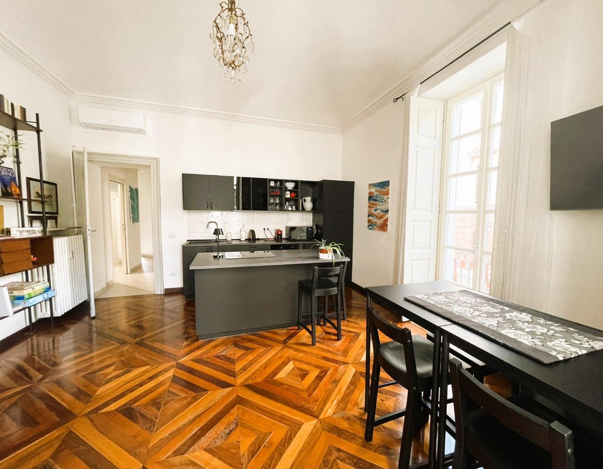 Emozione Torino - Affascinante, Silenzioso, In Palazzo D'Epoca Pressi Piazza Solferino Apartment Bagian luar foto
